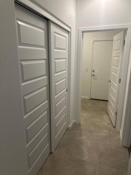 *home Away From Home* 5 Min Away From Stadium Holiday home Phoenix